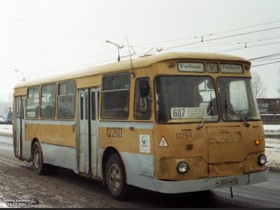 Автобус 687у